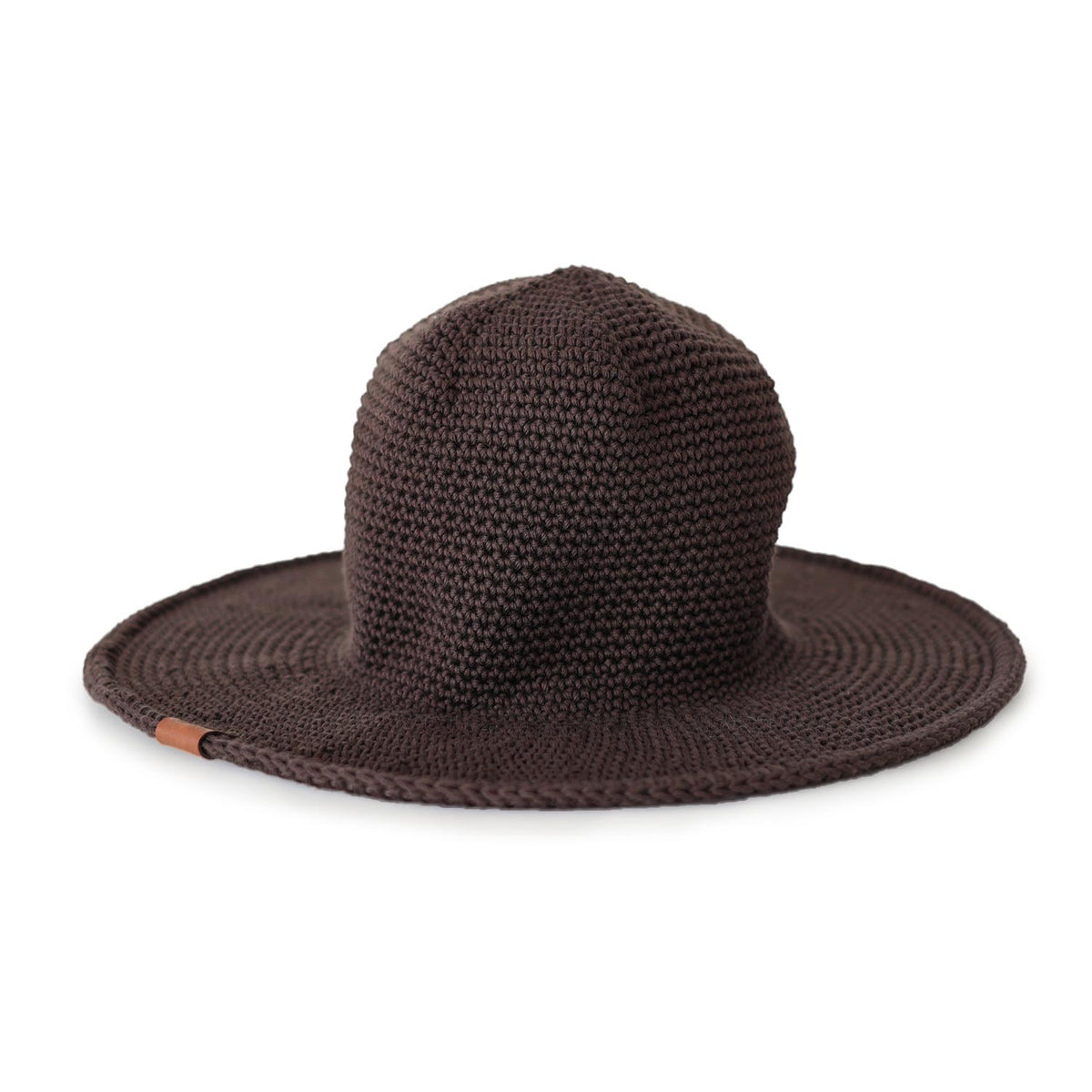 Packable Sun Hats for Women in Brown Cotton Color. Flexible Wire brim. Stretchy crochet cotton fiber that fits all sizes. Sun Protection brim with medium brim size. Beach and Garden Ready. 